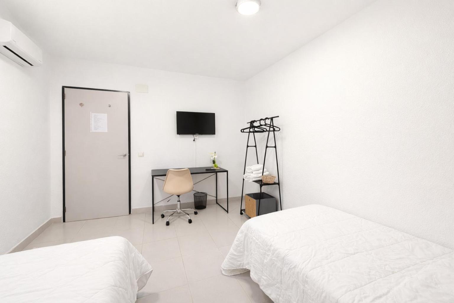 Alicante Beach Hostel — Photos 3